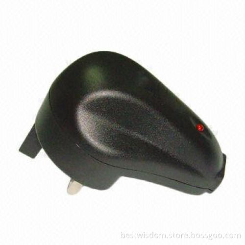 USB Travel Charger with 500mA to 1A Standby Current and 4.2 to 12V DC Output Voltage